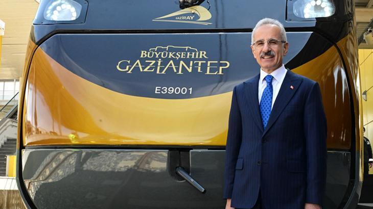 Milli banliyö treninin dördüncü seti de raylara indi