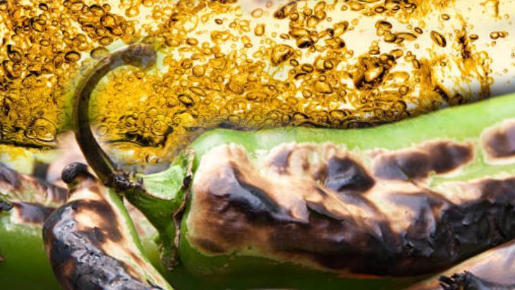 Her yere sıçrayan kızartma yağını tutuyor! Dışa çevirip yavaş bırakın: Oda sıcaklığı şart