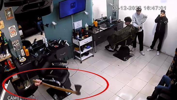 Kuaföre baltalı saldırının yeni görüntüleri ortaya çıktı