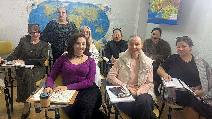 Hikayeler farklı amaç aynı! Rusya’dan Fas’a, Çin’den Tayland’a... Hepsi Türkçe öğreniyor