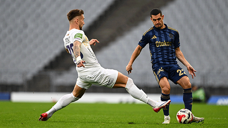 Fenerbahçe, Eyüpspor'u yıldızlarıyla devirdi! Sarı-lacivertliler liderliğe yükseldi