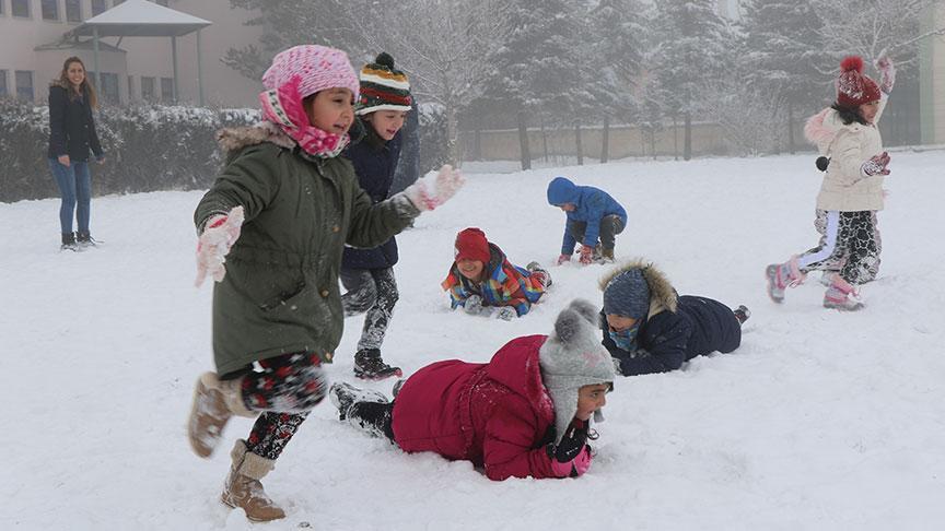 SON DAKİKA Eğitime kar engeli! Haberler peş peşe geldi