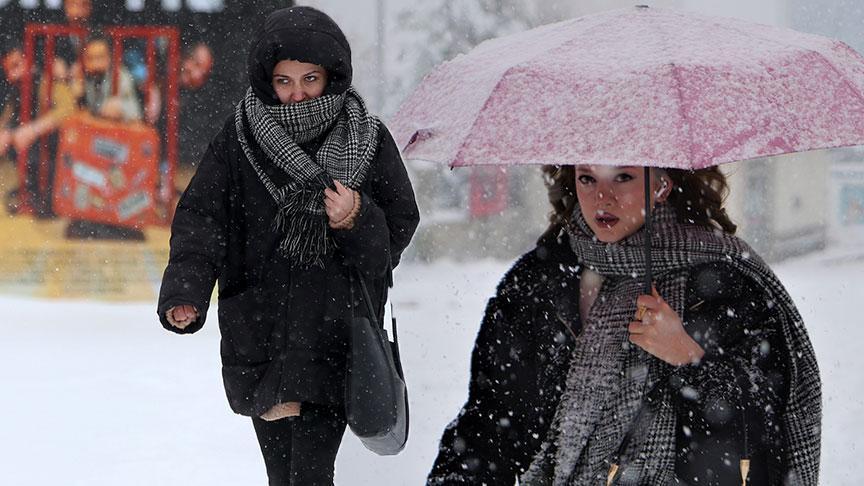 Son dakika... Meteoroloji ve AKOM’dan uyarı geldi! Sıcaklık 0 dereceye düşüyor: İstanbul ve Ankara dahil kar alarmı