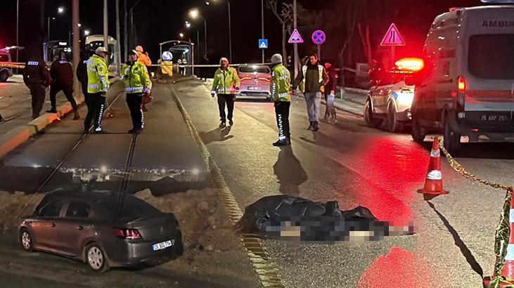 Son dakika... Eskişehir’de otomobil yayaların arasına daldı: 3 kişi öldü