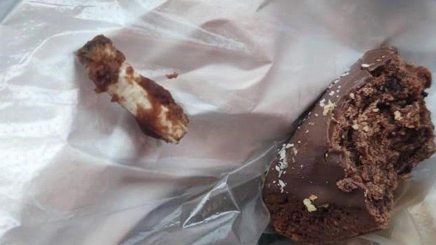 Mide bulandıran olay! Kurabiyeyi ısırdı hayatının şokunu yaşadı