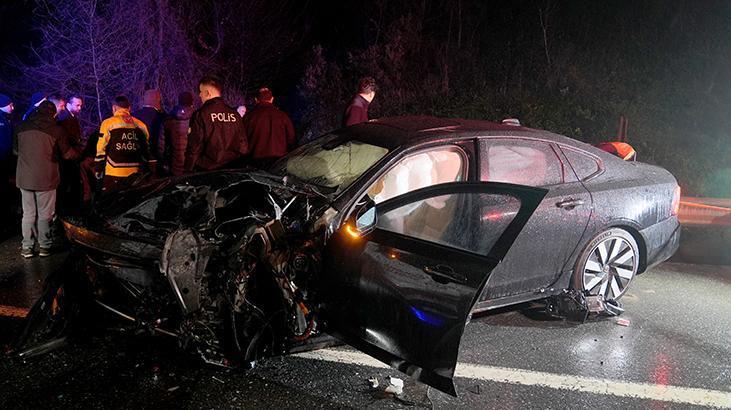 Beykoz'da feci kaza! Otomobil ile hafif ticari araç çarpıştı: 1 ölü, 5 yaralı