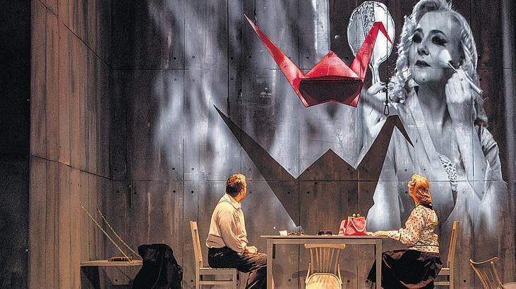 Aynı sahnede iki opera