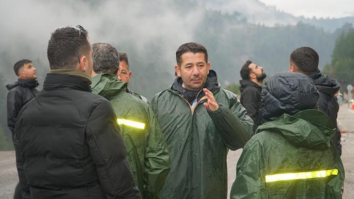 Okullar tatil edildi! Belediyle Başkanı: Çok zaruri işi olmayan ilçemize gelmesin