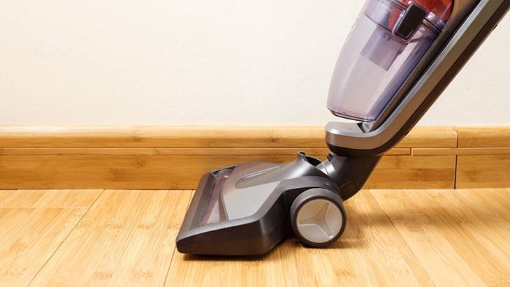 Böyle süpürünce daha az kirleniyor! Tüm dünya 'yavaş süpürmenin' peşinde