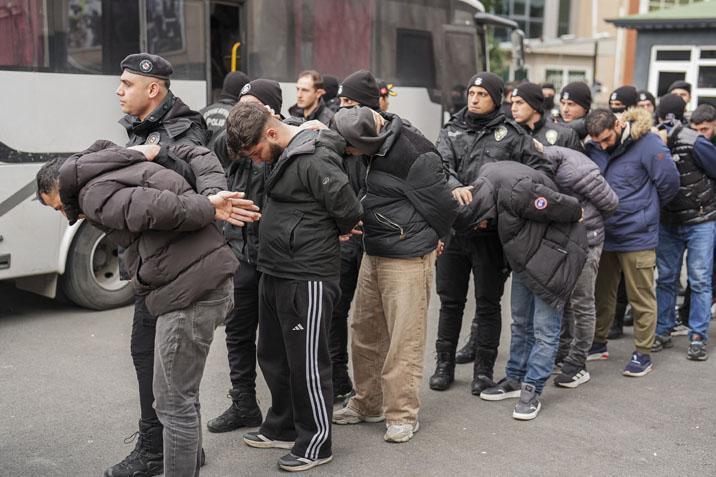 5 ilde suç örgütlerine yönelik operasyon: 41 zanlı adliyede