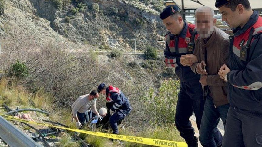 Yol kenarında kadın cesedi bulunmuştu! Şoke eden gözaltı