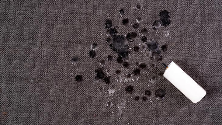 Mum lekelerini anında temizleyin! İz bırakmadan 5 saniyede yok ediyor