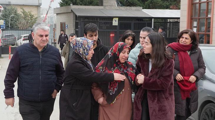Zeytinburnu'nda ölü bulunan anne ve 8 yaşındaki kızının cenazeleri yakınlarına teslim edildi