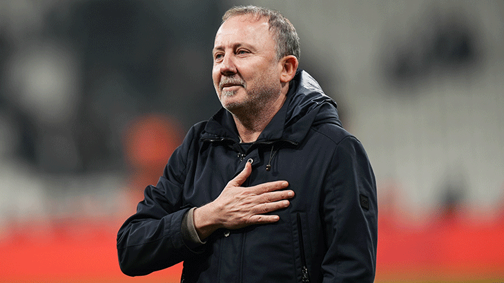 Beşiktaş'ta Sergen Yalçın'dan Galatasaray derbisi yorumu! Altay Bayındır cevabı