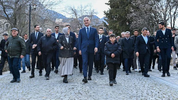 Bakan Ersoy'dan baba ocağı Antalya'nın İbradı ilçesine ziyaret
