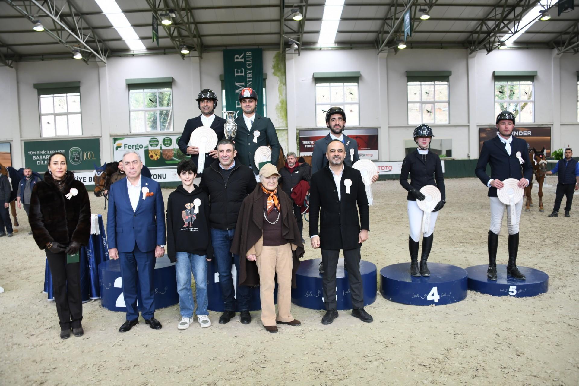 Lale Apa Kupası Engel Atlama Yarışmaları’nda kazananlar belli oldu