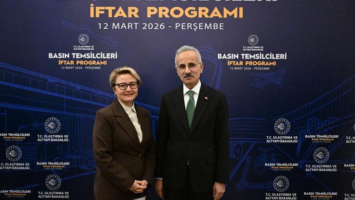 Bakan Uraloğlu: 32 milyon telefon hazır! 5G için tarih verildi