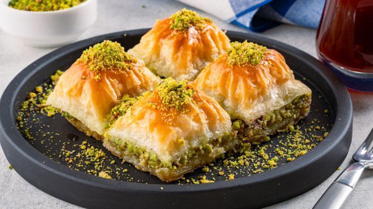 Baklava hamuruna sirke koymak şart mı? Böyle hazırlayınca çıtır çıtır oluyor
