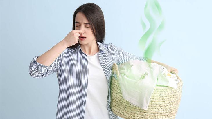 Yumuşatıcı koyunca çamaşırlar yağlanıyor! Havluları günden güne çürütüyor