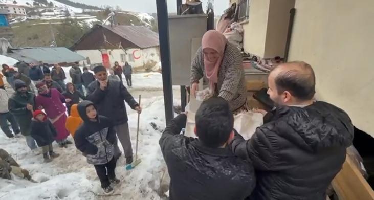 Sivas’ta asırlık 'Saya' geleneği canlandı! Kapı kapı dolaştılar