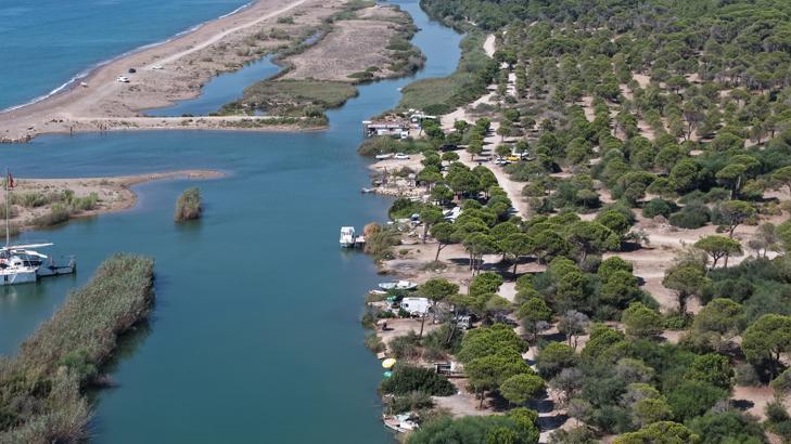 Antalya’da kaçak yapı ve kirlilik alarmı! Kumköy sahilinde yıkım süreci başladı