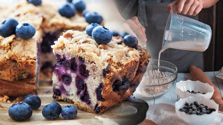 Kalıba döküp airfryer’a atın! Yaban mersinli kek böyle yapılıyormuş: 40 dakikada hazır