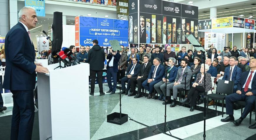 Bakan Ersoy: Bin 300 halk kütüphanesiyle 800 bin metrekareye ulaşarak rekor kırdık