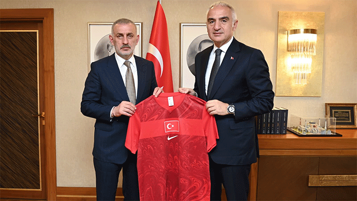A Milli Takım'ın gücü turizm tanıtımına yansıyacak! Futbolcularla küresel tanıtım hamlesi masada