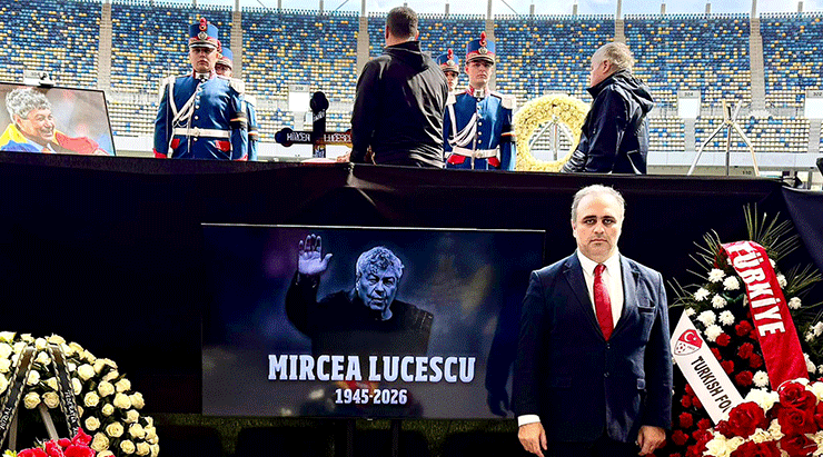 TFF yönetim kurulu üyesi Ural Aküzüm, Mircea Lucescu'nun cenaze ve anma törenlerine katıldı
