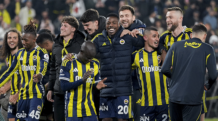 Fenerbahçe'de Tedesco Kayserispor deplasmanı için ilk 11'ini belirledi! Kerem Aktürkoğlu kararı