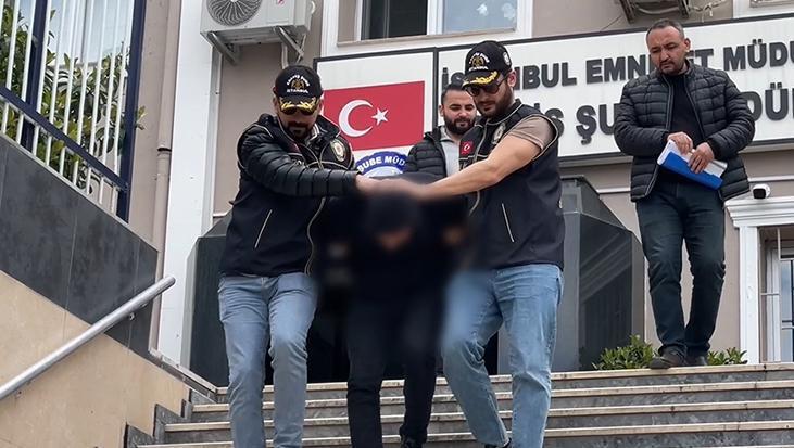 Ümraniye’de gece yarısı gasp dehşeti! Çifti araçtan indirip otomobili çaldı