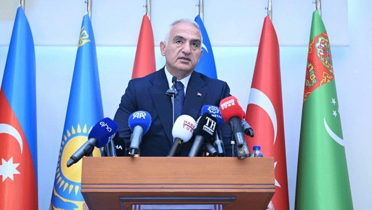 Bakan Ersoy'dan dijital çağ uyarısı: “Kültürel yozlaşmayı beraberinde getiriyor”