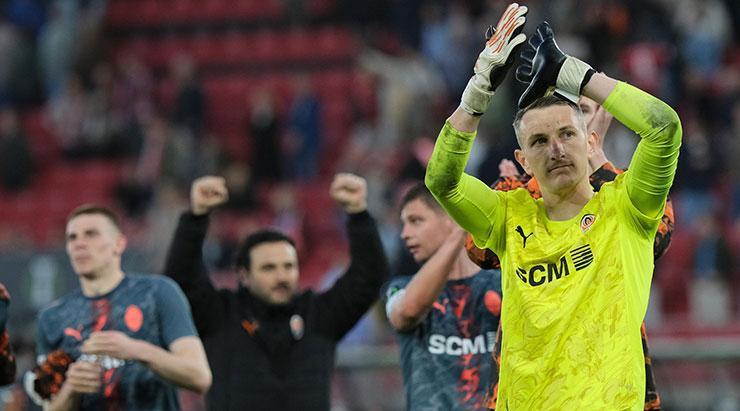 Arda Turan'ın yönettiği Shakhtar Donetsk, UEFA Konferans Ligi'nde yarı finalde!