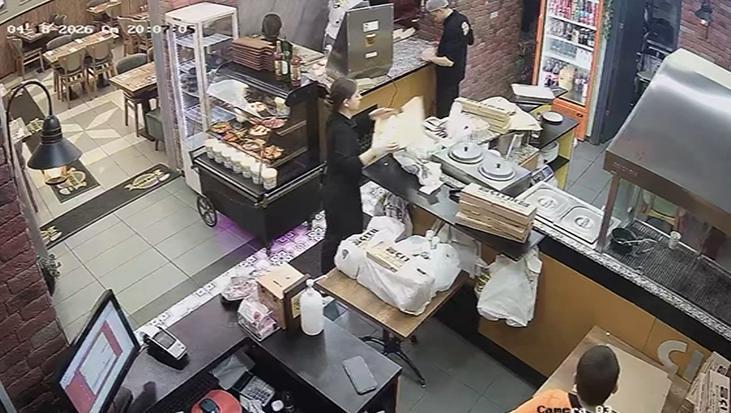 Otelde şaşkına çeviren olay! 25 restorandan aynı kişiye peş peşe sipariş: 'Sinirden oturup pideleri yedim'