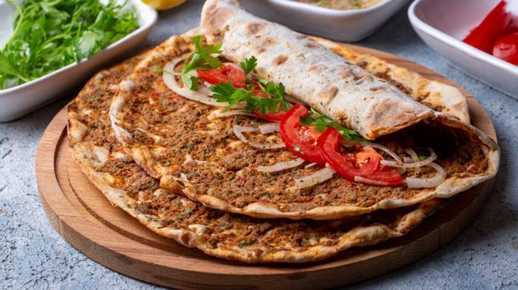 Ev yapımı kolay lahmacun tarifi! Hamuru çıtır çıtır oluyor