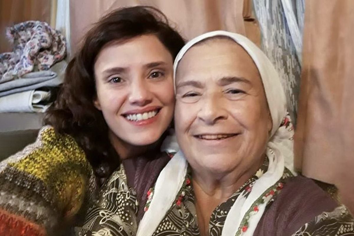 Devlet Tiyatrosu'nun usta ismi Feyha Çelenk hayatını kaybetti