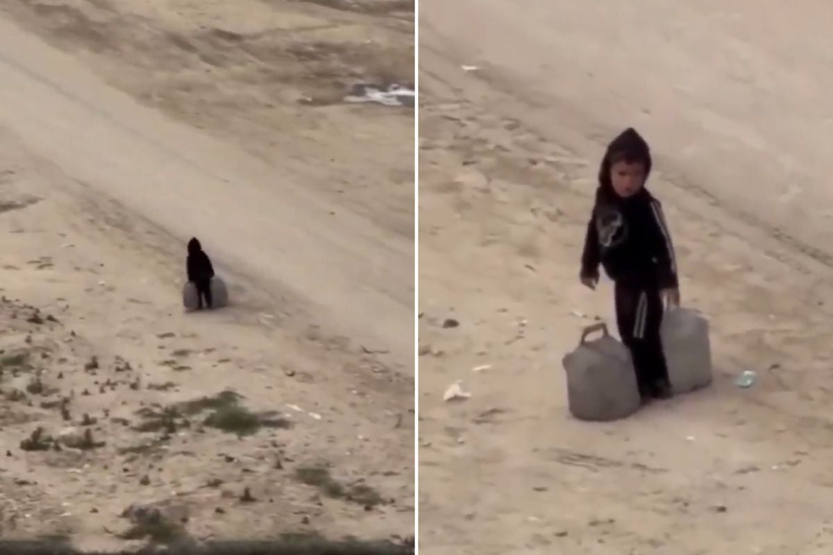 İsrail saldırılarının gölgesinde çocuk olmak! Görüntü yürekleri dağladı