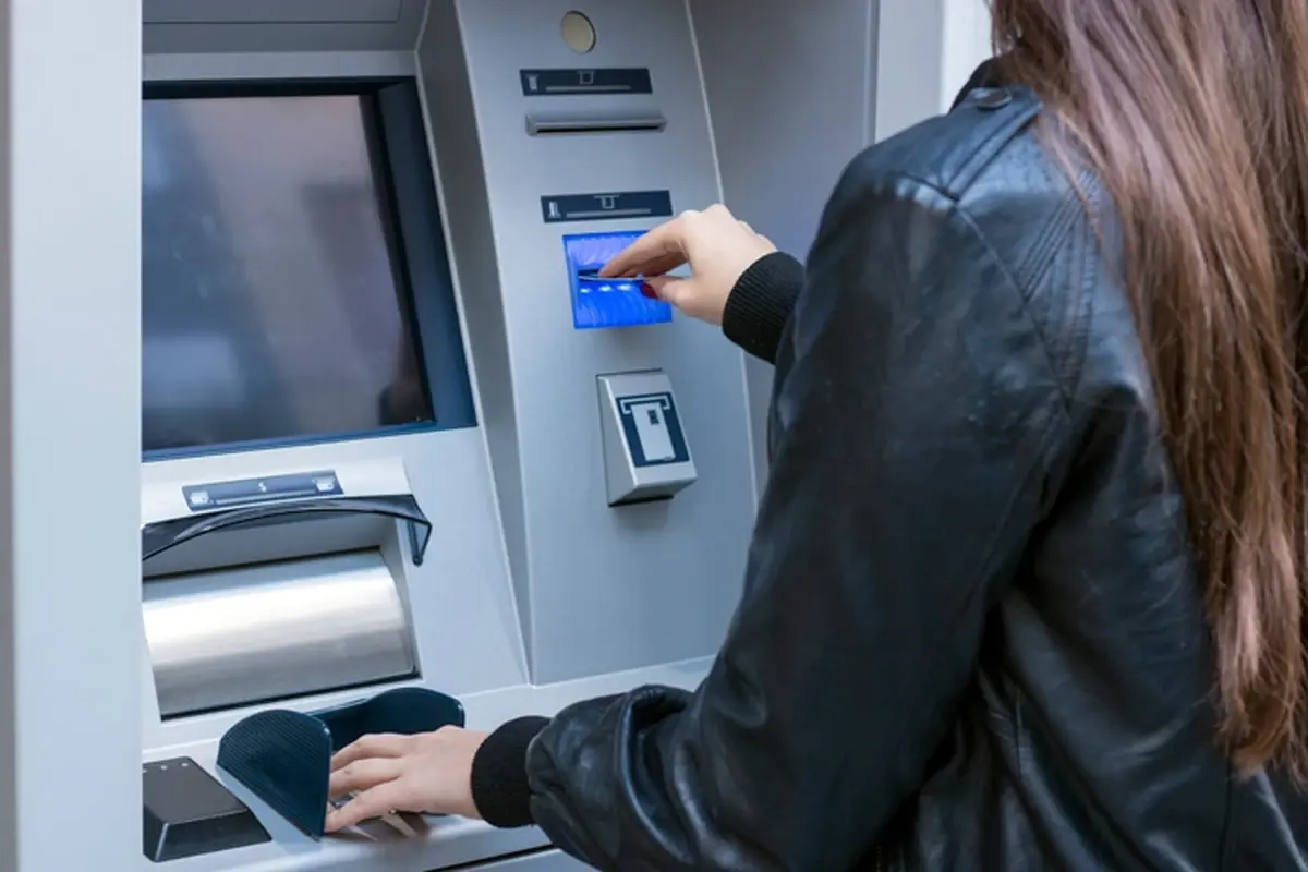 Yeni dönem bu sabah başladı! ATM'ye kartını takan bu mesajla karşılaşıyor