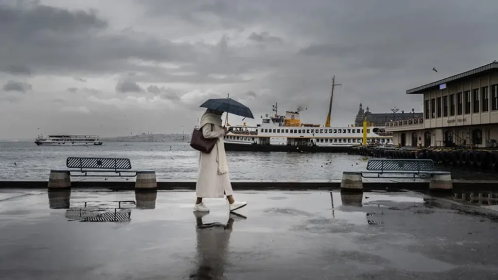 AKOM uyardı: İstanbul’a sağanak yağış geliyor