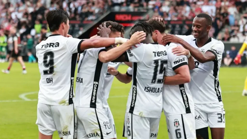 Beşiktaş’ın tur atlamasının ardından… UEFA ülke sıralaması güncellendi!