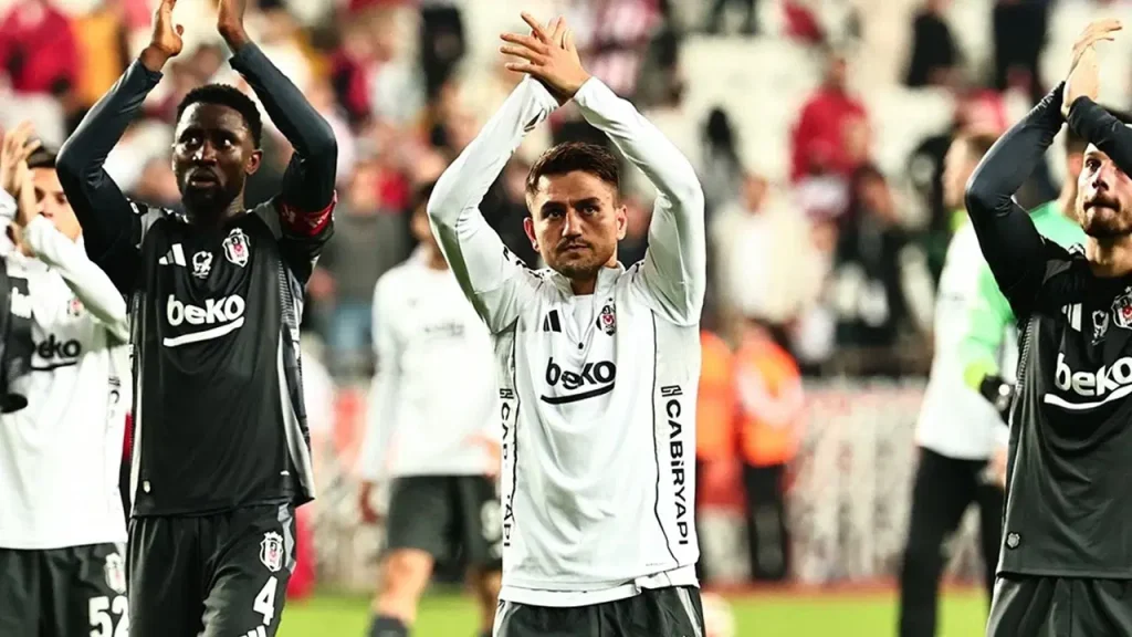 Beşiktaş’ta altı oyuncu ile yol ayrımı! Resmen açıklandı…