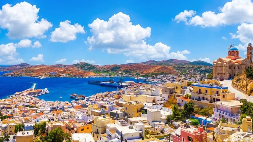 Bütün masrafları karşılıyorlar: Bu adada bedava tatil yapmanın tek şartı kediler…