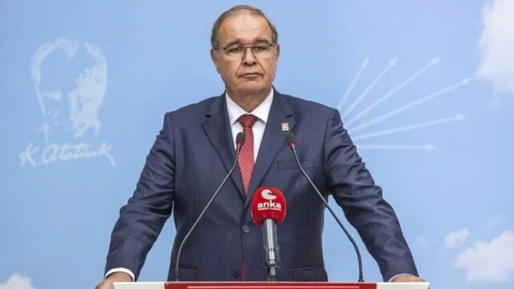 Faik Öztrak’a bir makam daha: CHP Grup Başkanı oldu
