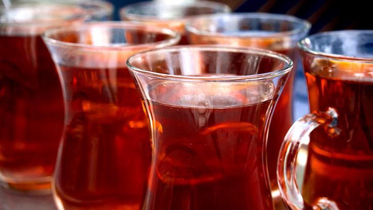Her bardakta tam kıvam! Çay demlerken yapılan su hataları