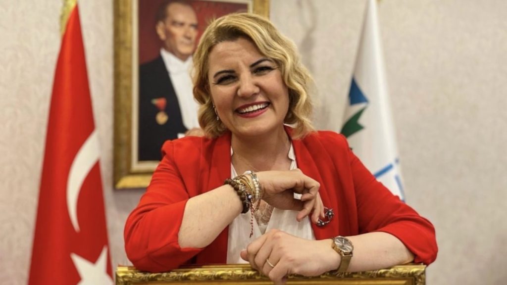 İzmit Belediye Başkanı’nın Gezi kalkışması sırasında attığı çirkin ‘Tweet’ler ortaya çıktı