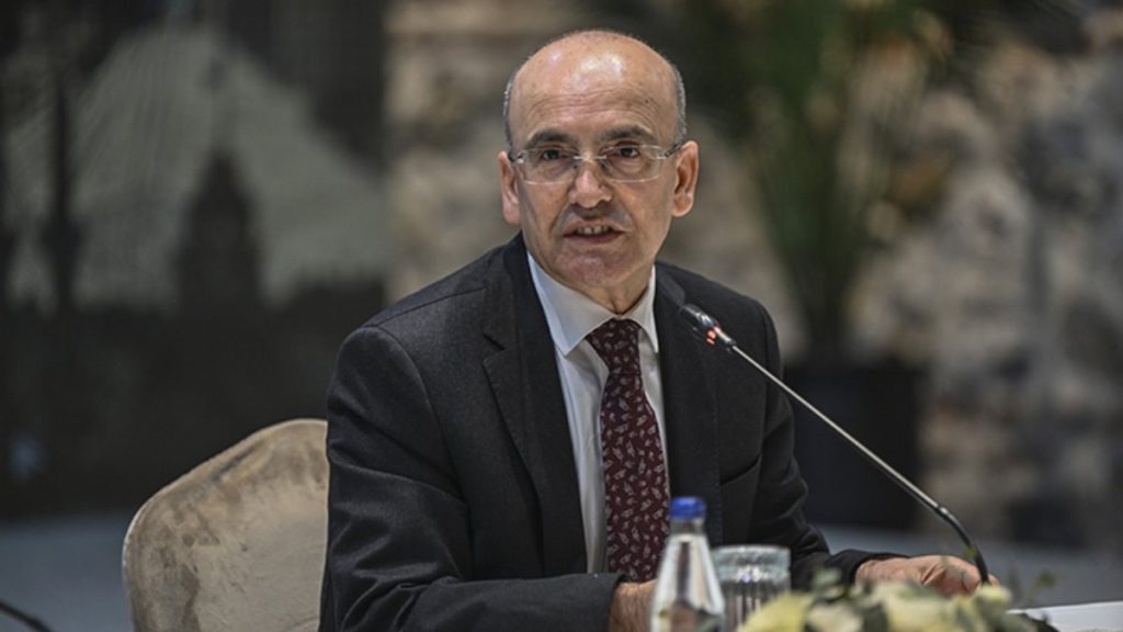 Mehmet Şimşek: Yılın ilk yarısında faiz dışı bütçe fazlası 521 milyar TL’ye ulaştı