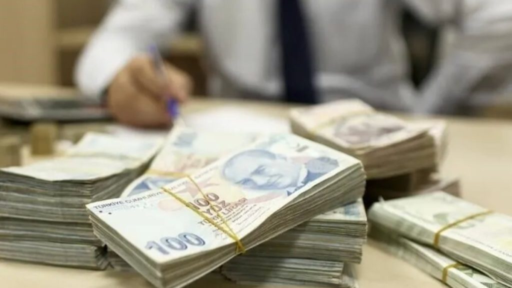 Turizm çalışanlarına yıl sonuna kadar aylık 3 bin 500 TL destek
