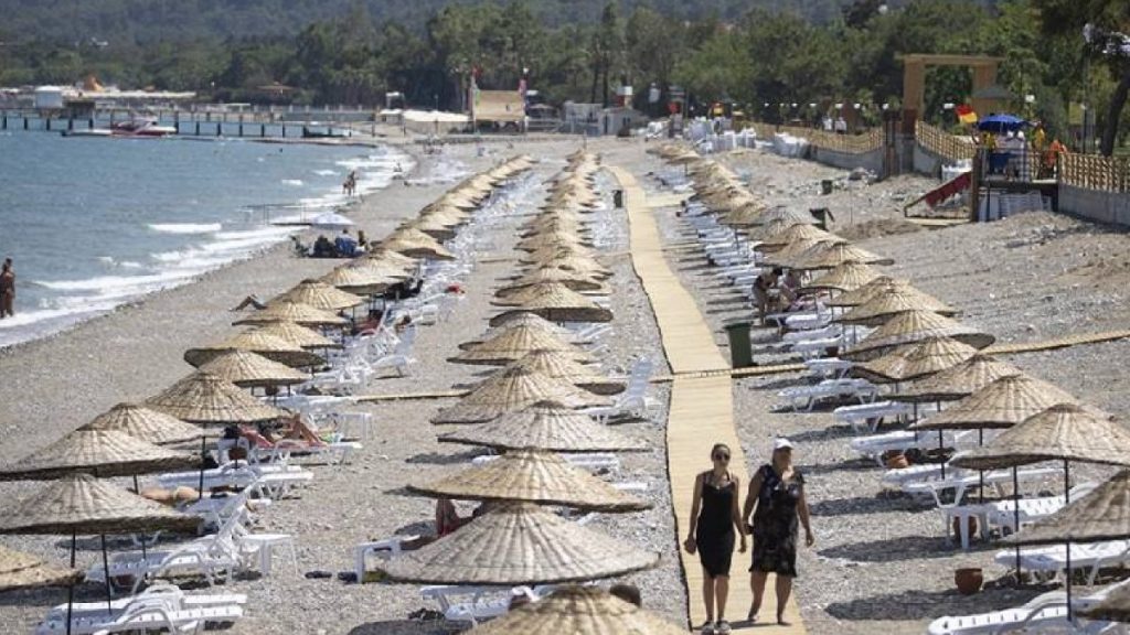 Yargıtay’dan plajlar için emsal karar: Kıyıya erişim engellenemez
