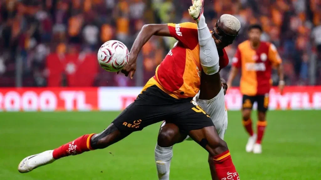 395’lik GS, 61’lik Göztepe’yi hakem yardımıyla geçebildi