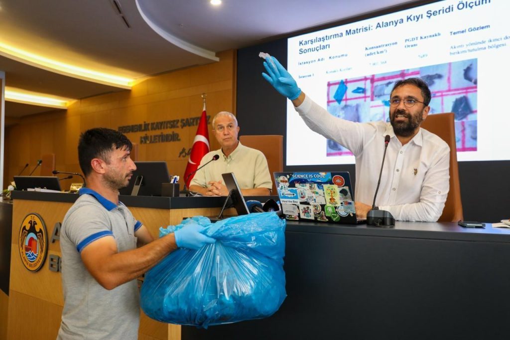Akdeniz’de alarm veren rapor! Turistleri kaçıran plastik istilasının perde arkası ortaya çıktı
